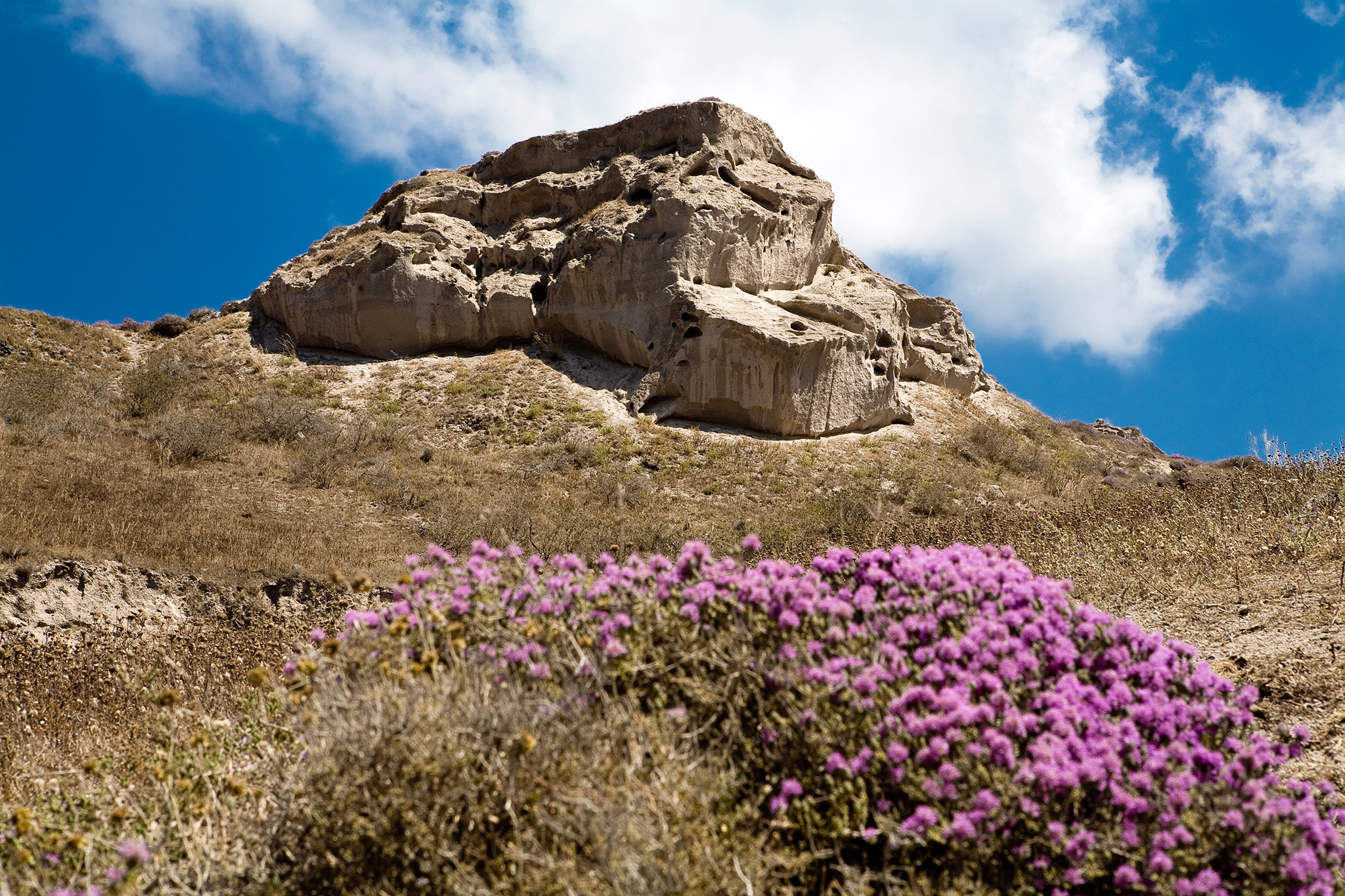 The four seasons of Santorini