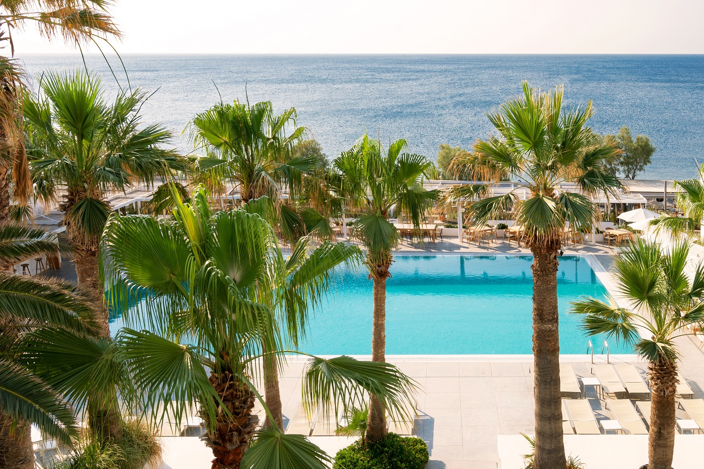 KAMARI BEACH HOTEL SANTORINI